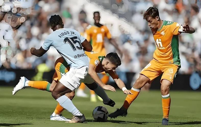 西甲巅峰对决：贝蒂斯主场阻击巴萨 传控内战VS欧冠资格冲刺